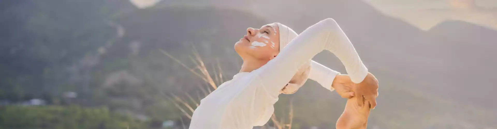 Yoga Nefes Çalışması Kundalini Yükseliyor - Online Class by Cassaundra Paolini