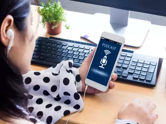 Tạo khóa học trực tuyến với Chuyên gia chiến lược kinh doanh WU Debbie Prediger